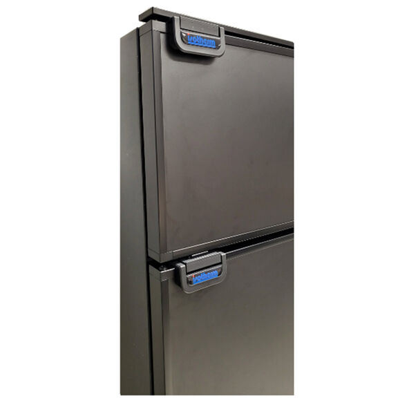 Cruise 226 Refrigerator/Freezer, AC/DC, Black image number 1