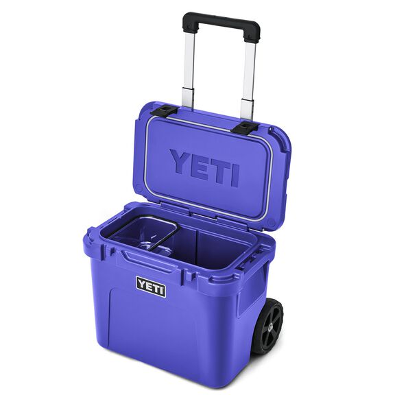 Roadie&reg; 32 Wheeled Marine Cooler image number 2