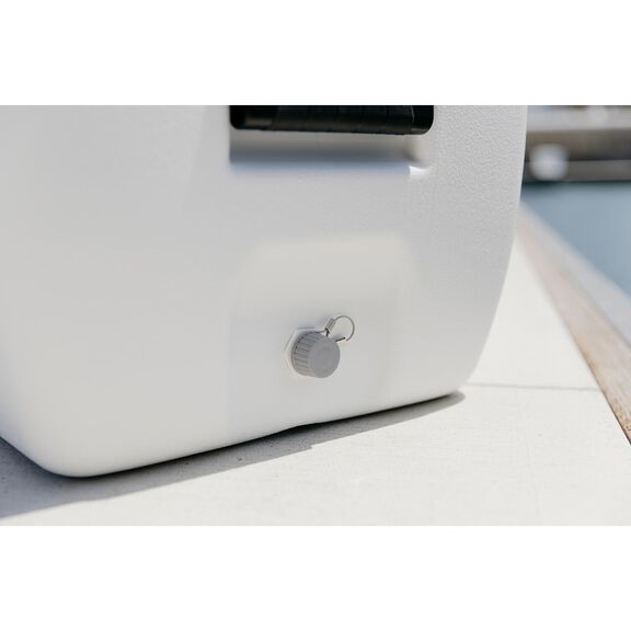 165 qt. Maxcold Cooler image number 8