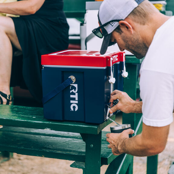 Halftime Water Cooler, 3 Gallon Hard-Sided Water Cooler, Patriot image number 3