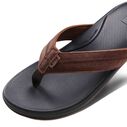 Men's Cushion Phantom 2.0 Leather Flip-Flop Sandals image number 4