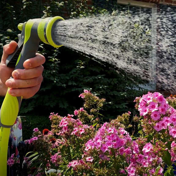 Flexzilla Garden Hose Nozzle, Heavy Duty 7-Pattern Adjustable Pistol Grip image number 4