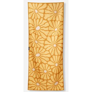 30" x 72 1/2" Original Towel, Lazy Daisy