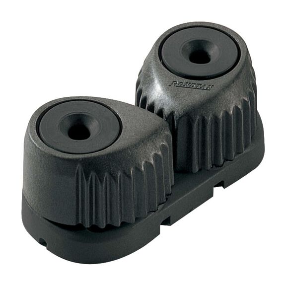 Medium C-Cleat, Black image number 0