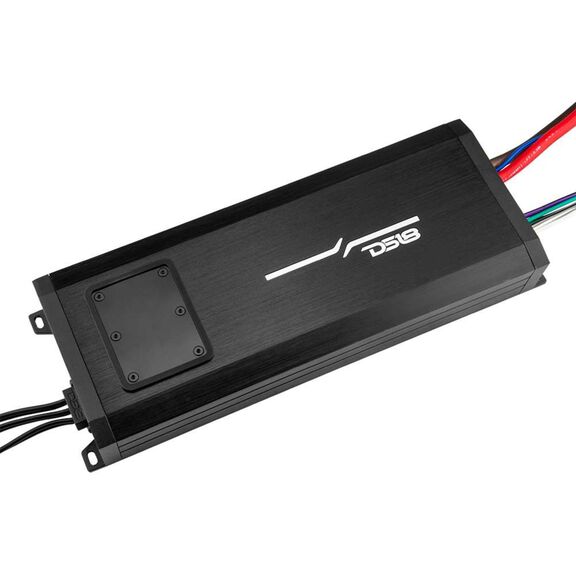 4-Channel Marine Waterproof Amplifier, Class D, Full-Range @4 Ohms 250x4 RMS image number 0