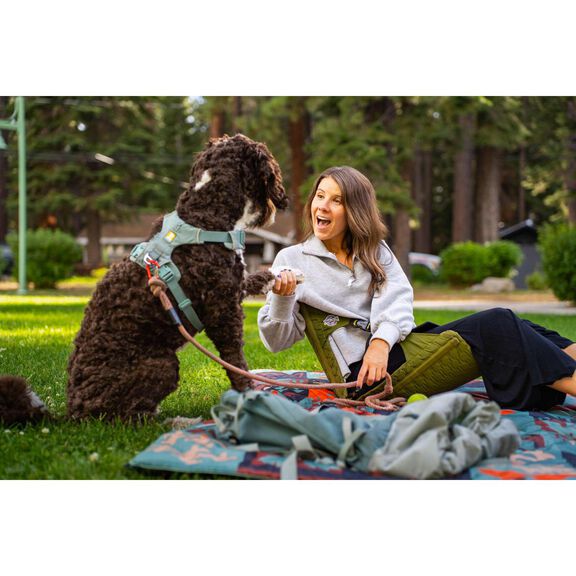 Crazy Creek HEX 2.0 Original Chair for Camping, Stadium Seating & More, on All Terrains, Adjustable Straps, Compact Design, Water-Resistant, Copper/Slate image number 4
