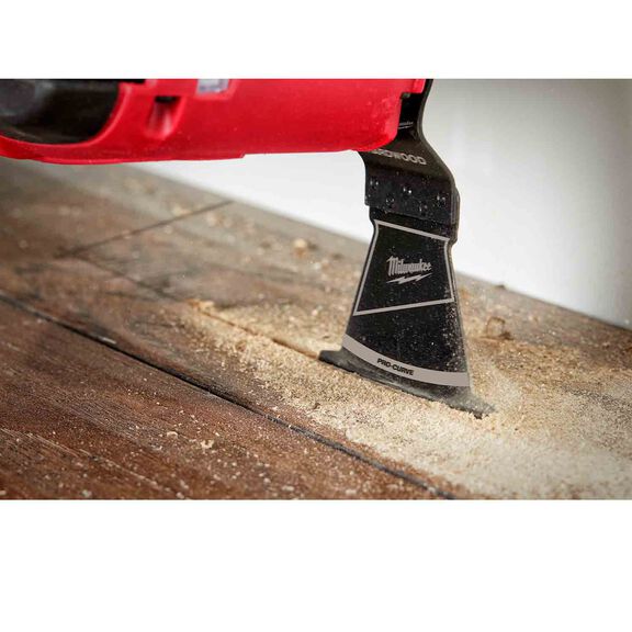 MILWAUKEE&reg; OPEN-LOK&trade; 2-1/2" HCS Japanese Tooth PRO-CURVE&trade; Hardwood Multi-Tool Blades, 3 Pack image number 2