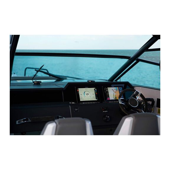 NSX 7 Multifunction Display with C-Map Discover X Charts, HDI Transducer image number 8