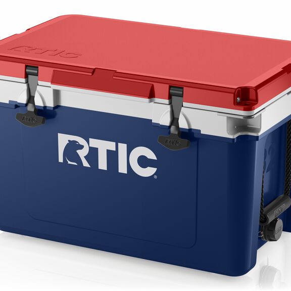 32 Quart Ultra-Light Hard-Sided Ice Chest Cooler, Fits 48 Cans, Patriot image number 0