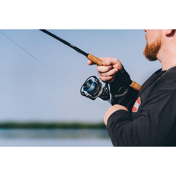 Clash&trade; II 5000 Spinning Reel image number 1