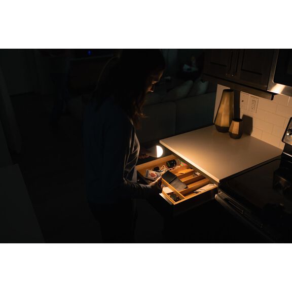 Blackout Backup&trade; Rechargeable Emergency Light Bulb image number 3