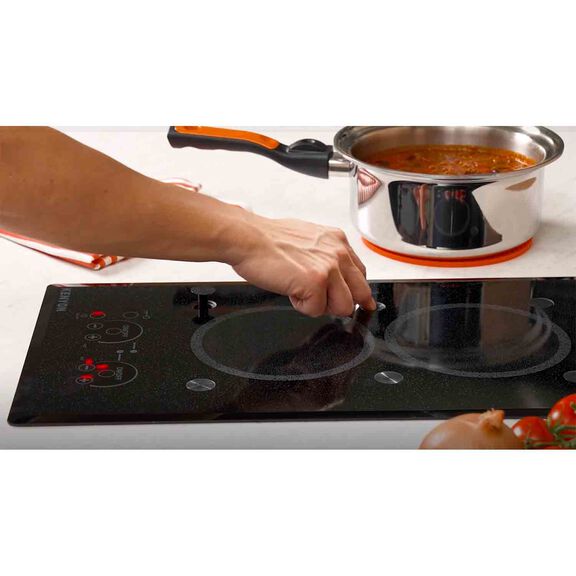 Lite-Touch Q&reg; 2-Burner Marine Cooktop, Small with PUPS&trade;, Portrait, 120V image number 5
