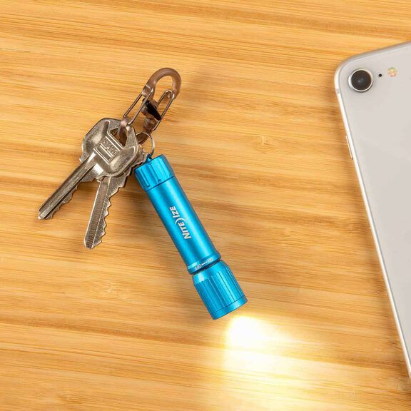 Radiant&reg; 100 Keychain Flashlight image number 7