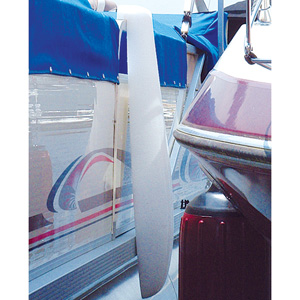 Pontoon fence fender