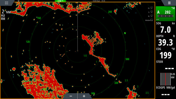 Display of simrad NSS evo3 radar on a 2 nautical mile range setting