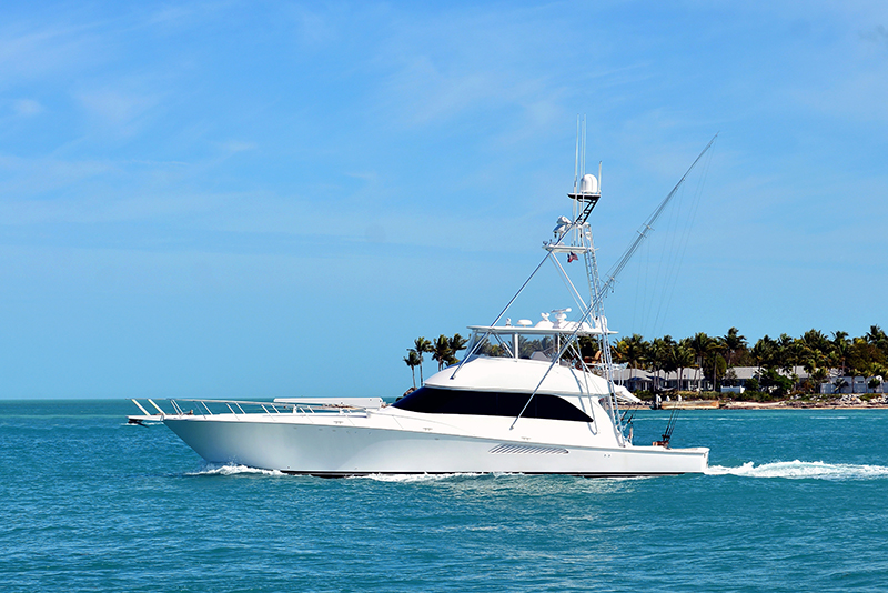 Sportfishing yacht heading offshore